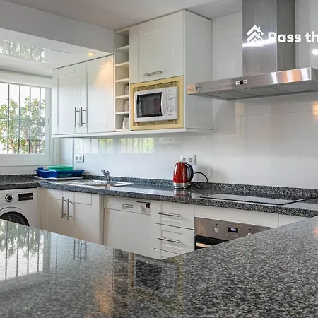 Pass The Keys Amplio Departamento En Appartement