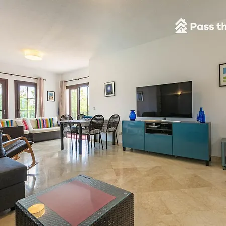 Pass The Keys Amplio Departamento En Appartement