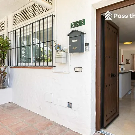 Pass The Keys Amplio Departamento En Marbellac